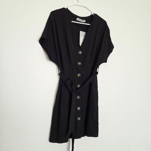 Lucy Wang Vneck Black Button-Down Swift Dress Size Large